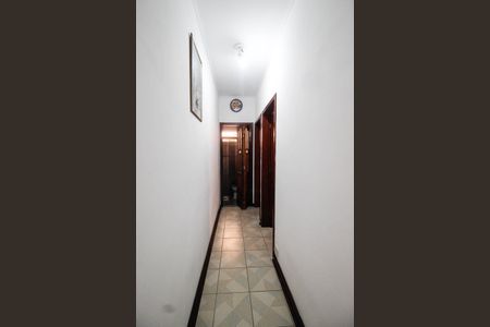 Casa à venda com 248m², 3 quartos e 2 vagasCorredor