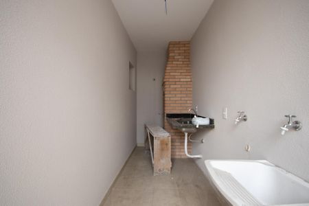 Casa à venda com 100m², 3 quartos e 2 vagas Casa à venda com 100m², 3 quartos e 2 vagasÁrea de Serviço e Churrasqueira