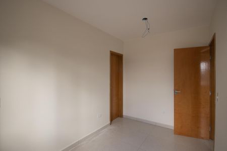 Casa à venda com 100m², 3 quartos e 2 vagas Casa à venda com 100m², 3 quartos e 2 vagasSuite