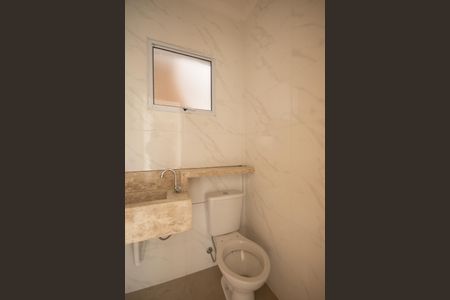 Casa à venda com 100m², 3 quartos e 2 vagas Casa à venda com 100m², 3 quartos e 2 vagasLavabo