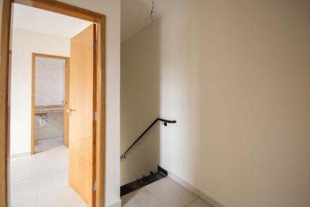 Casa à venda com 100m², 3 quartos e 2 vagas Casa à venda com 100m², 3 quartos e 2 vagasHall