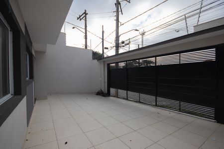 Casa à venda com 100m², 3 quartos e 2 vagas Casa à venda com 100m², 3 quartos e 2 vagasGaragem