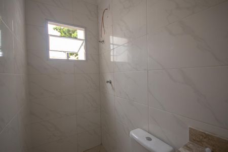 Casa à venda com 100m², 3 quartos e 2 vagas Casa à venda com 100m², 3 quartos e 2 vagasBanheiro da Suite