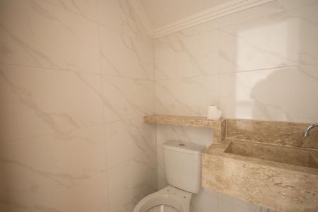 Casa à venda com 100m², 2 quartos e 2 vagasLavabo