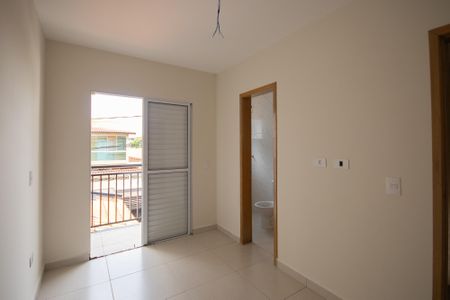 Casa à venda com 100m², 2 quartos e 2 vagasSuite 1