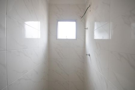 Casa à venda com 100m², 2 quartos e 2 vagasBanheiro Suite 1