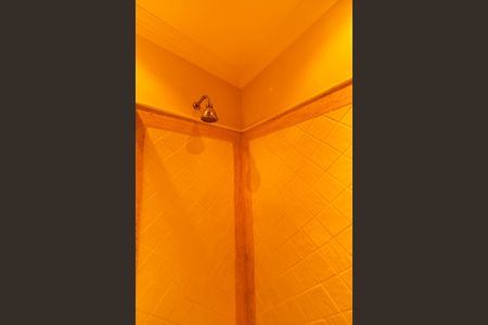 Casa de condomínio à venda com 880m², 7 quartos e 8 vagas Casa de condomínio à venda com 880m², 7 quartos e 8 vagasBanheiro da Suíte 4