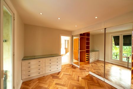 Casa de condomínio à venda com 880m², 7 quartos e 8 vagas Casa de condomínio à venda com 880m², 7 quartos e 8 vagasSuíte 2