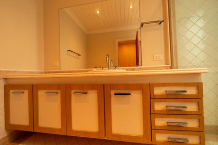 Casa de condomínio à venda com 880m², 7 quartos e 8 vagas Casa de condomínio à venda com 880m², 7 quartos e 8 vagasBanheiro da Suíte 5