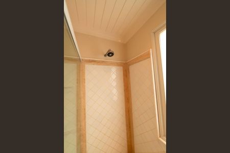 Casa de condomínio à venda com 880m², 7 quartos e 8 vagas Casa de condomínio à venda com 880m², 7 quartos e 8 vagasBanheiro da Suíte 5