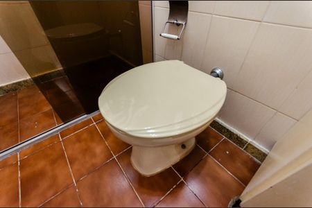 Casa para alugar com 240m², 3 quartos e 5 vagasBanheiro 1