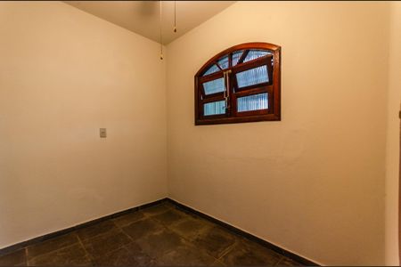 Casa para alugar com 240m², 3 quartos e 5 vagasQuarto de Serviço