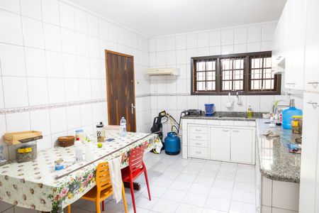 Casa para alugar com 380m², 3 quartos e 10 vagasCozinha