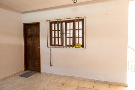 Casa para alugar com 380m², 3 quartos e 10 vagasEntrada