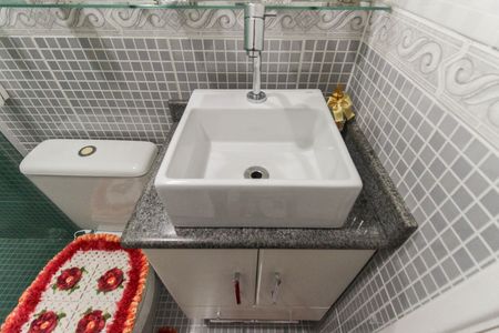 Casa à venda com 115m², 3 quartos e 1 vagaBanheiro