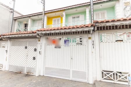 Casa à venda com 115m², 3 quartos e 1 vagaFachada