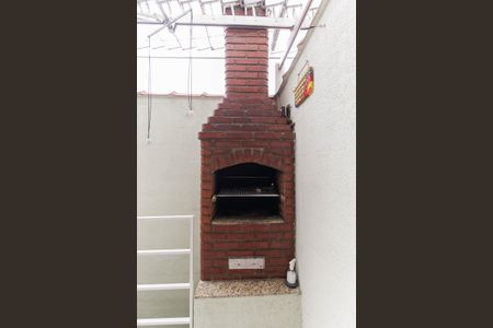 Casa à venda com 115m², 3 quartos e 1 vagaÁrea de Serviço - Churrasqueira