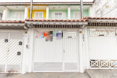 Casa à venda com 115m², 3 quartos e 1 vagaFachada