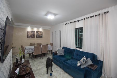Casa à venda com 250m², 4 quartos e 2 vagasSala