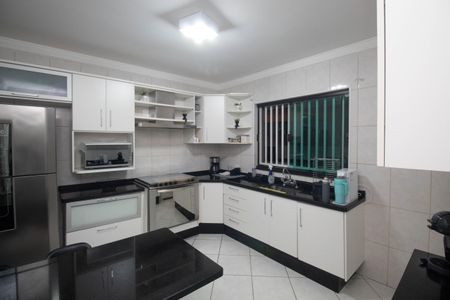 Casa à venda com 250m², 4 quartos e 2 vagasCozinha