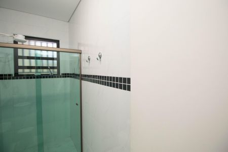 Casa à venda com 250m², 4 quartos e 2 vagasBanheiro 1