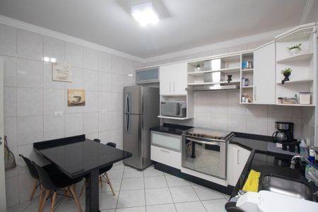 Casa à venda com 250m², 4 quartos e 2 vagasCozinha