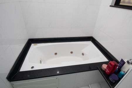 Casa à venda com 250m², 4 quartos e 2 vagasBanheiro da Suíte 1