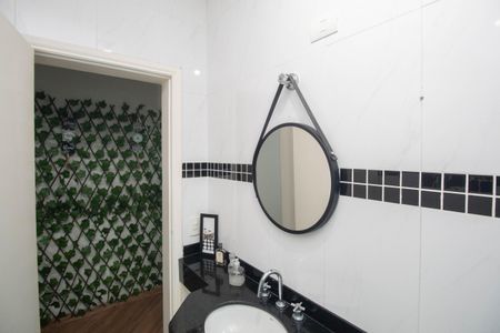 Casa à venda com 250m², 4 quartos e 2 vagasBanheiroBanheiro 1