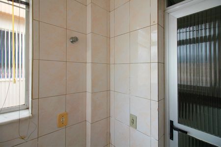 Apartamento à venda com 78m², 3 quartos e 1 vagaÁrea de Serviço