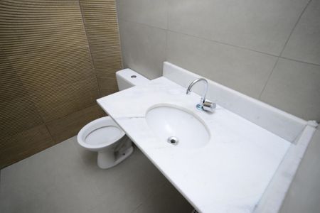 Apartamento à venda com 34m², 2 quartos e sem vagaBanheiro