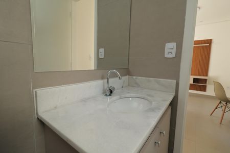 Apartamento para alugar com 34m², 2 quartos e sem vagaBanheiro