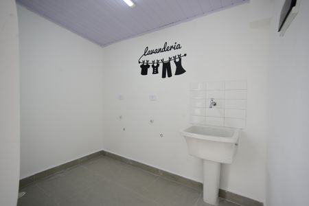 Apartamento à venda com 34m², 2 quartos e sem vagaÁrea comum