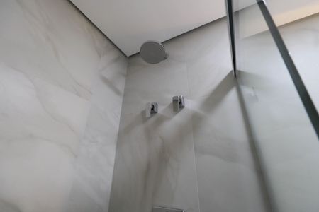 Apartamento à venda com 89m², 2 quartos e 2 vagas Apartamento à venda com 89m², 2 quartos e 2 vagasBanheiro da Suíte