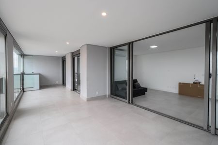 Apartamento à venda com 89m², 2 quartos e 2 vagas Apartamento à venda com 89m², 2 quartos e 2 vagasSacada