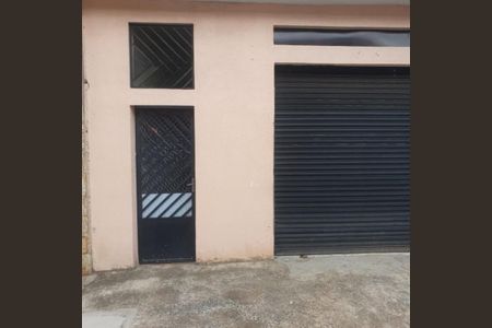 Casa à venda com 185m², 3 quartos e 3 vagas Casa à venda com 185m², 3 quartos e 3 vagasFoto 01