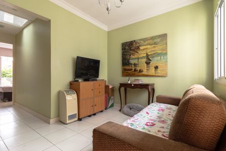 Casa à venda com 120m², 2 quartos e 1 vaga Casa à venda com 120m², 2 quartos e 1 vagaSala de TV