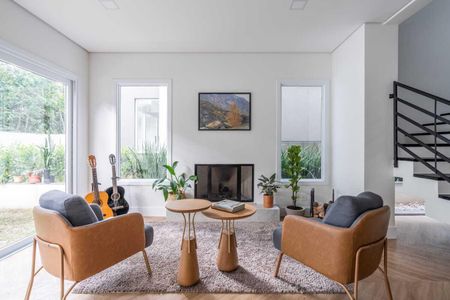 Casa de condomínio à venda com 448m², 3 quartos e 3 vagasSala