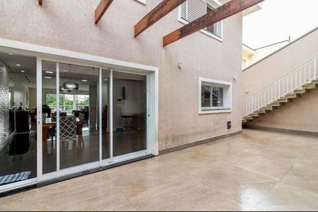 Casa à venda com 432m², 5 quartos e 5 vagasFoto 01