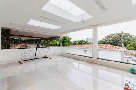 Casa à venda com 432m², 5 quartos e 5 vagasFoto 01