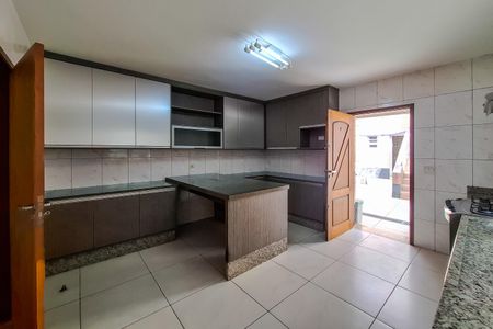 Casa de condomínio para alugar com 52m², 1 quarto e sem vaga Casa de condomínio para alugar com 52m², 1 quarto e sem vagaCozinha