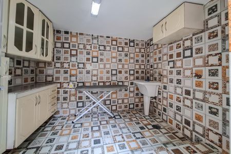 Casa de condomínio para alugar com 52m², 1 quarto e sem vaga Casa de condomínio para alugar com 52m², 1 quarto e sem vagaÁrea de Serviço