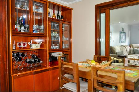 Casa de condomínio à venda com 219m², 4 quartos e 2 vagasSala de Jantar