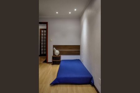 Casa de condomínio à venda com 219m², 4 quartos e 2 vagasQuarto