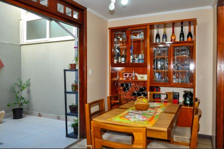 Casa de condomínio à venda com 219m², 4 quartos e 2 vagasSala de Jantar