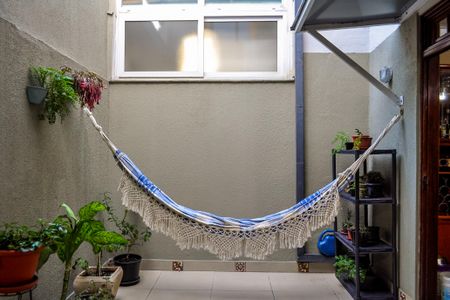 Casa de condomínio à venda com 219m², 4 quartos e 2 vagasEdícula