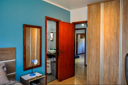 Casa de condomínio à venda com 219m², 4 quartos e 2 vagasSuíte 2