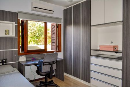 Casa de condomínio à venda com 219m², 4 quartos e 2 vagasSuíte 3