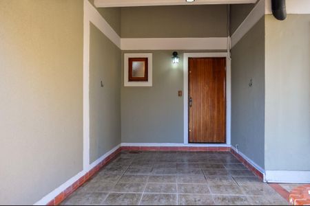 Casa de condomínio à venda com 219m², 4 quartos e 2 vagasFachada da Casa