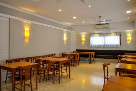 Casa de condomínio à venda com 219m², 4 quartos e 2 vagasÁrea comum