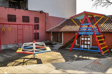 Casa de condomínio à venda com 219m², 4 quartos e 2 vagasÁrea comum